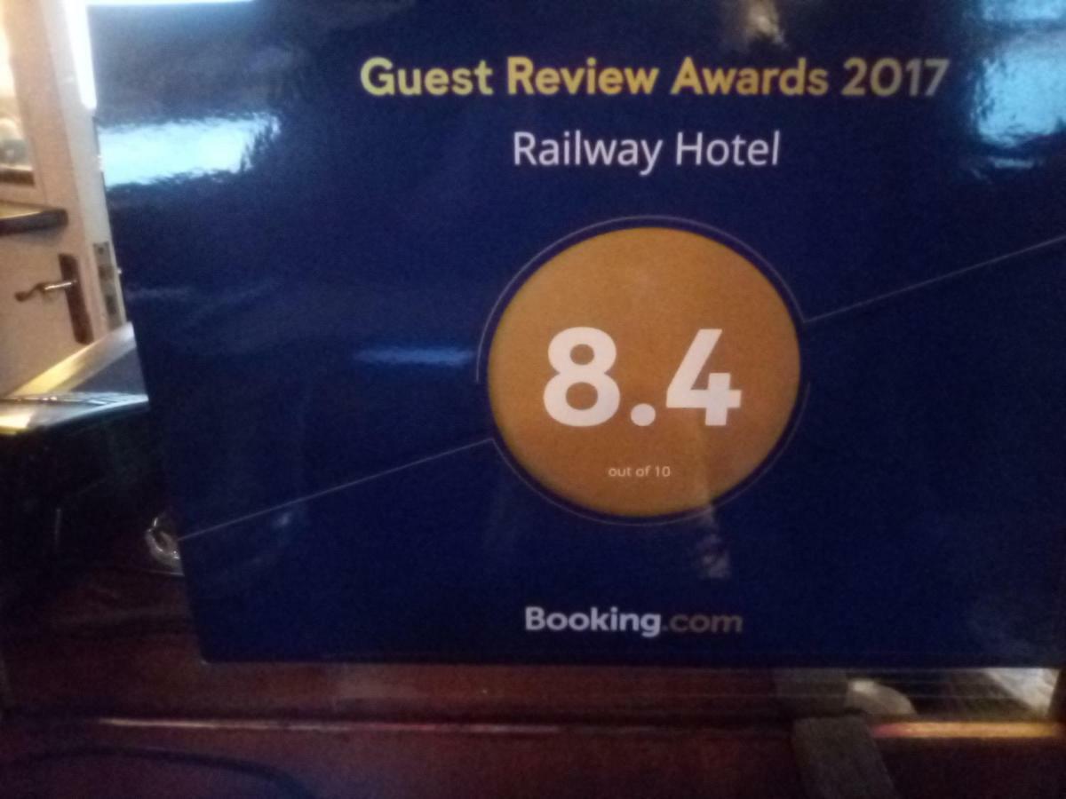 Railway Hotel 페버샴 외부 사진